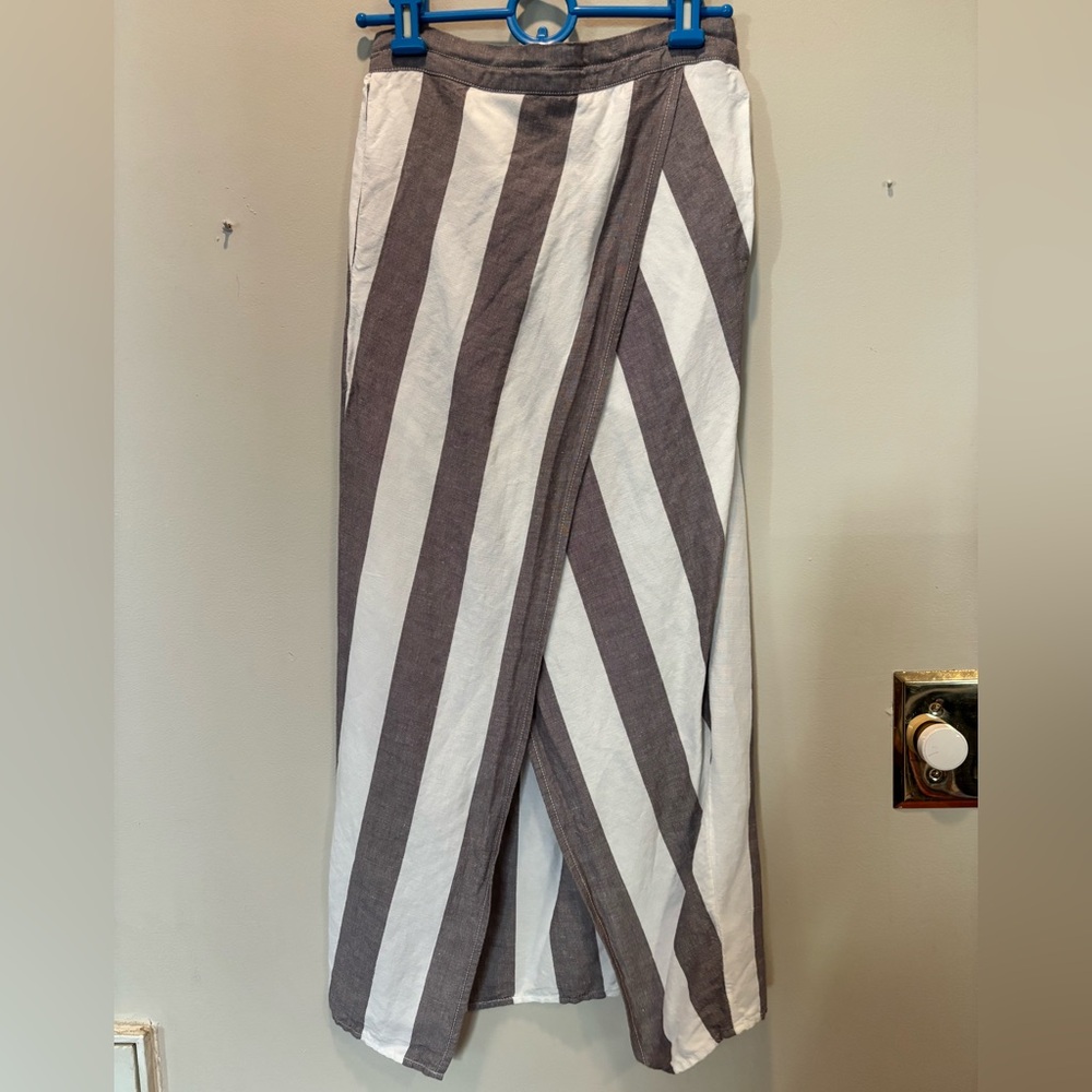 Madewell Diagonal Stripe Maxi Skirt in Gray and White
